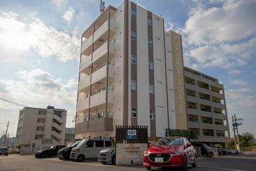 هتل Aqua Resort In Chatan
