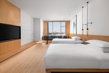 هتل Fairfield By Marriott Xining North