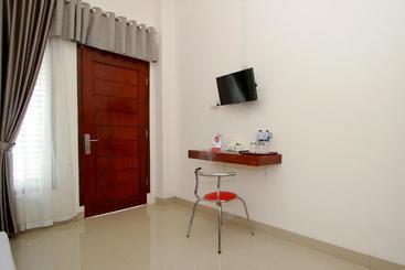 هتل Oyo 739 Residence Si Kancil