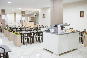 پانسیون Pousada Center Piratuba