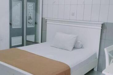 پانسیون Ratu Guesthouse