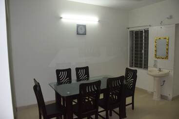 هتل کپسول Fairmont Guest House