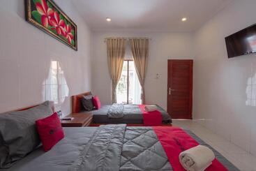 پانسیون Reddoorz Plus @ Singaraja