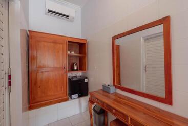 پانسیون Reddoorz Plus @ Singaraja