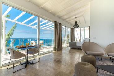 استراحتگاه Escarpa   The Madeira Hideaway