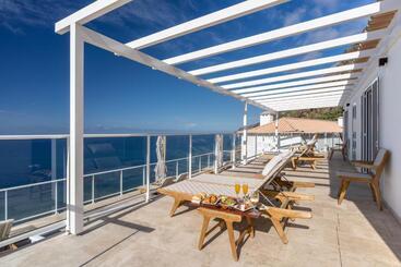 استراحتگاه Escarpa   The Madeira Hideaway