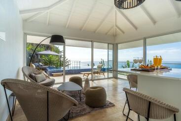 استراحتگاه Escarpa   The Madeira Hideaway