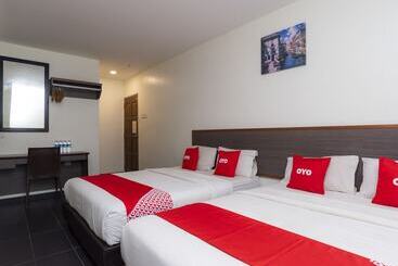 Bluewater Hotel 2 By Oyo Rooms