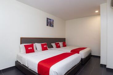 Bluewater Hotel 2 By Oyo Rooms