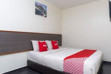 Bluewater Hotel 2 By Oyo Rooms