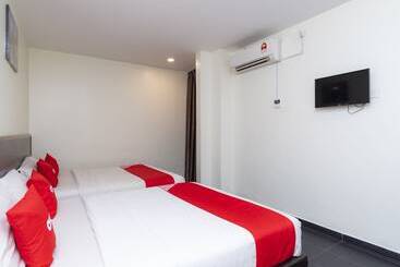 Bluewater Hotel 2 By Oyo Rooms
