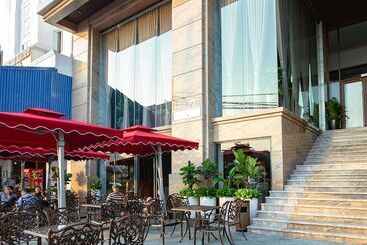 Catba Paradise Hotel   Sky Bar & Massage