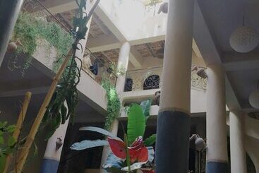 مسافرخانه Kasbah Titrit