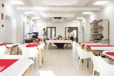 Hostal Santi
