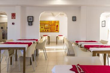 Hostal Santi