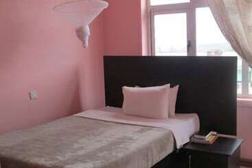 هتل Bluegum Avenue Lodge