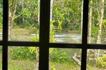 هتل Centro Ecoturistico Rio Chuc Tej