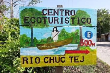 هتل Centro Ecoturistico Rio Chuc Tej
