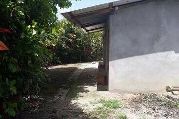 هتل Centro Ecoturistico Rio Chuc Tej
