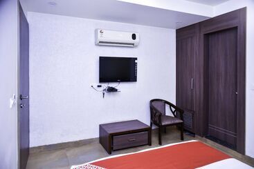 هتل City Square By Oyo Rooms
