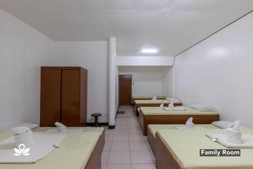 هتل Zen Rooms Jj S Seafood Tagbilaran