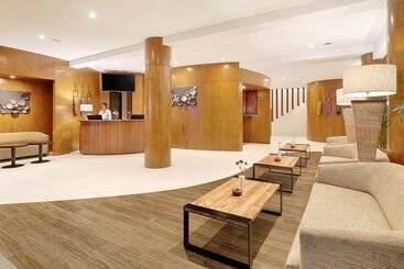 هتل Townhouse Oak Signature Bali