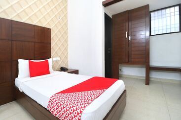 בית מלון כפרי Space By Oyo Rooms