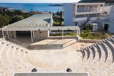 هتل Atali Grand Resort