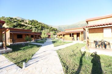 هتل Bunec Beach Resort