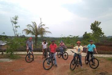 هتل D Bamboo Kamp