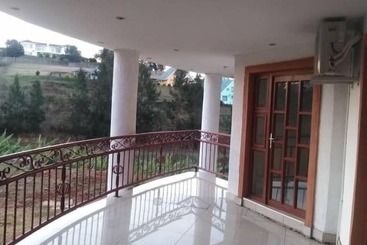 هتل Rest Camp Lodge