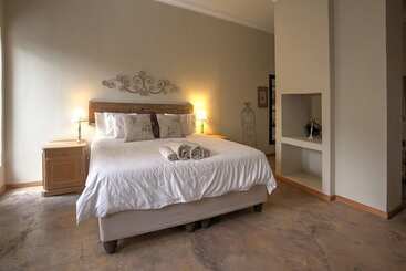 هتل Bosheuvel Country Estate