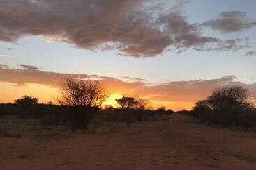هتل Khan River Lodge