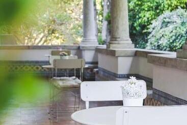 پانسیون 4u Lisbon Vi Guesthouse Airport