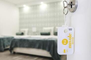 پانسیون 4u Lisbon Vi Guesthouse Airport