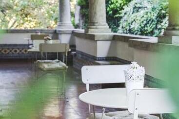 پانسیون 4u Lisbon Vi Guesthouse Airport