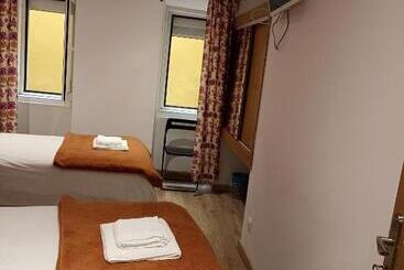 پانسیون Martim Moniz 28 Guest House