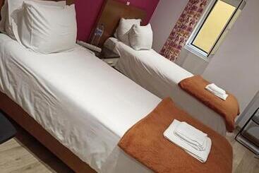 پانسیون Martim Moniz 28 Guest House