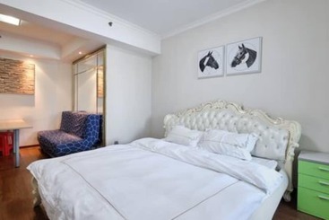 Shenzhen To World Holiday Apartment