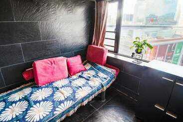 Shenzhen To World Holiday Apartment