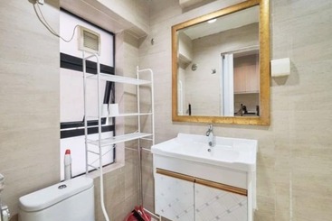 Shenzhen To World Holiday Apartment