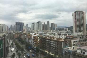 Shenzhen To World Holiday Apartment