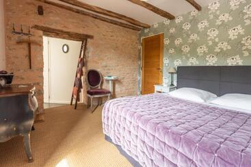 مبيت وإفطار Maison D'hôtes La Maison De Léopold