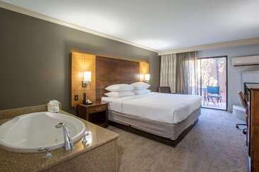 Arroyo Pinion Hotel, an Ascend Hotel Collection Member
