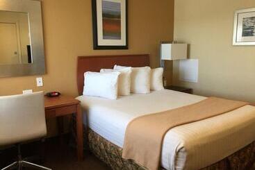 هتل Aspen Flagstaff/ Grand Canyon Innsuites
