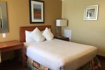 هتل Aspen Flagstaff/ Grand Canyon Innsuites
