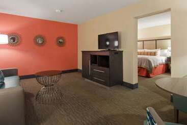 هتل Best Western Plus St. Simons