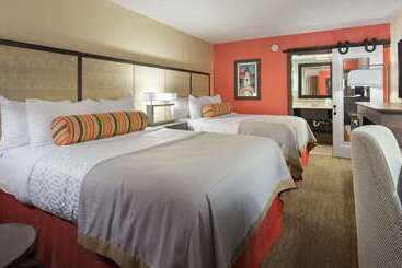 هتل Best Western Plus St. Simons
