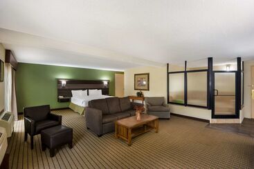هتل Best Western Prairie Inn & Conference Center