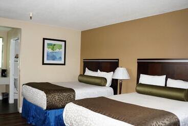 هتل Executive Inn